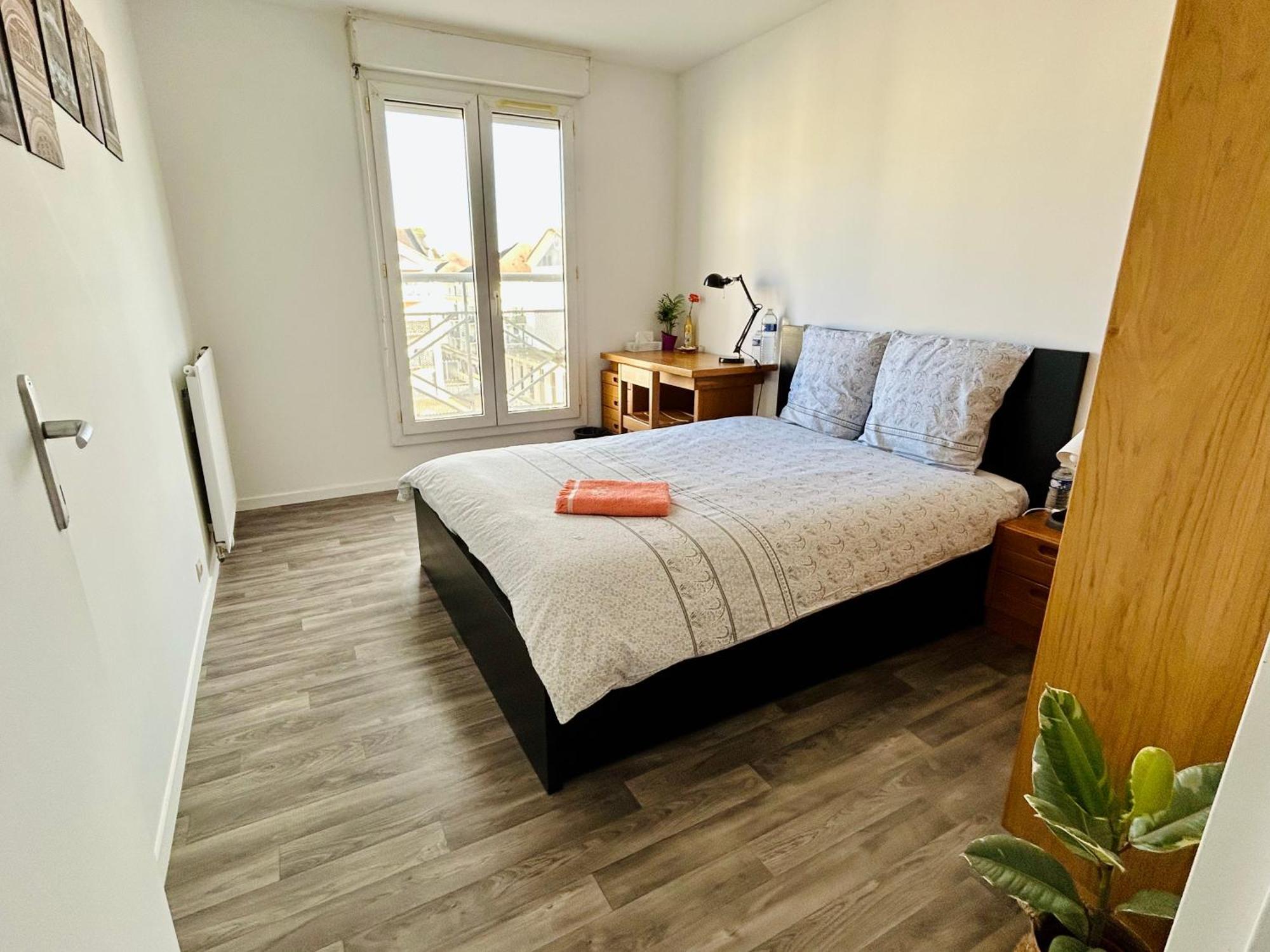 Jolie Chambre 3Minutes De La Gare Rer A Bussy-Saint-Georges Exteriér fotografie